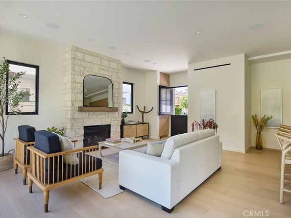 2206 Gates Avenue A, Redondo Beach CA 90278