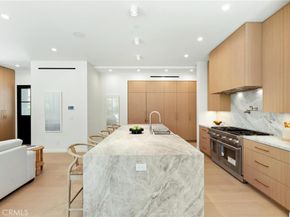 2206 Gates Avenue A, Redondo Beach CA 90278