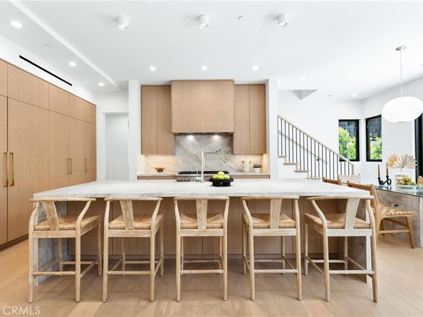 2206 Gates Avenue A, Redondo Beach CA 90278