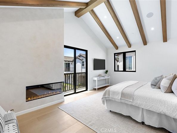2206 Gates Avenue A, Redondo Beach CA 90278