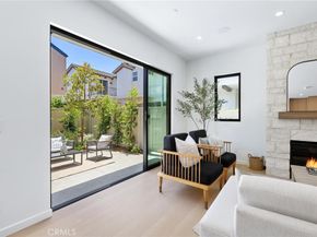2206 Gates Avenue A, Redondo Beach CA 90278