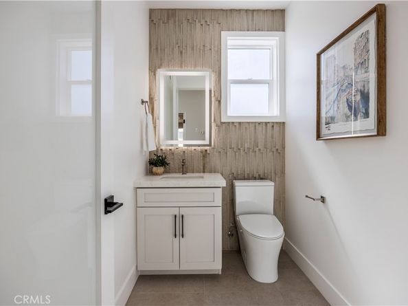 2405 Mathews Avenue C, Redondo Beach CA 90278