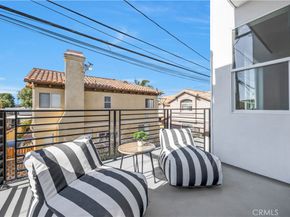 2405 Mathews Avenue C, Redondo Beach CA 90278