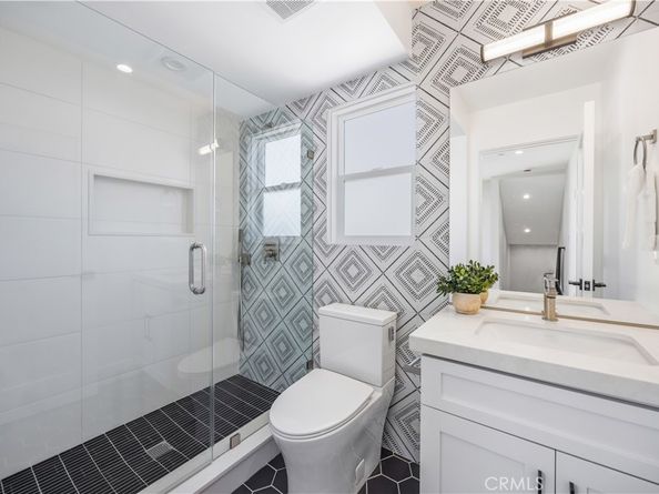 2405 Mathews Avenue C, Redondo Beach CA 90278