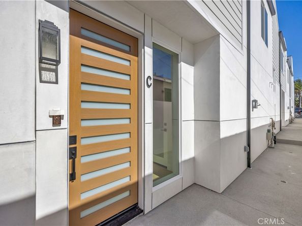 2405 Mathews Avenue C, Redondo Beach CA 90278