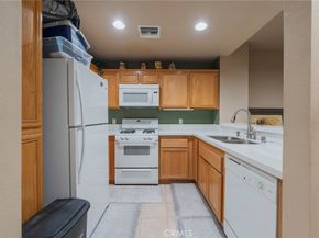 13200 Pacific Promenade 217, Playa Vista CA 90094