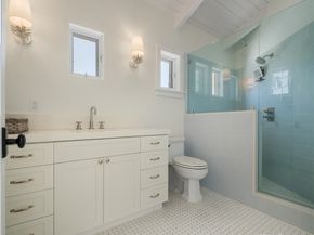 2104 Flournoy Road, Manhattan Beach CA 90266