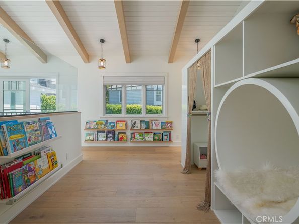 2104 Flournoy Road, Manhattan Beach CA 90266