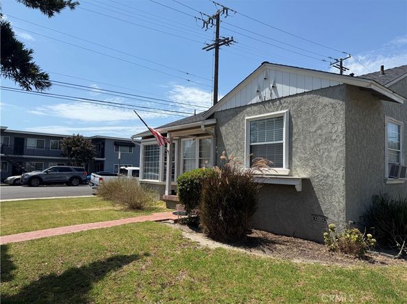 4703 N Bellflower Boulevard, Long Beach CA 90808