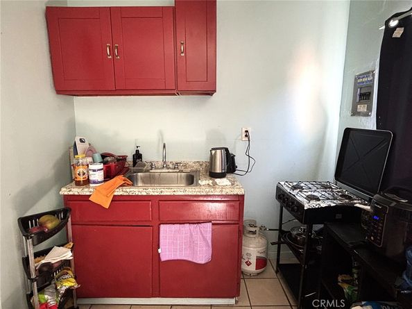 5637 Smiley Drive, Los Angeles CA 90016