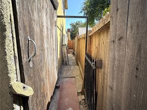 5637 Smiley Drive, Los Angeles CA 90016