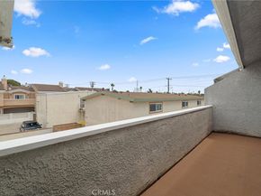 2609 Vanderbilt Lane 4, Redondo Beach CA 90278