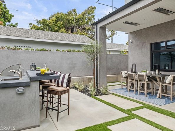 3609 Oak Avenue, Manhattan Beach CA 90266