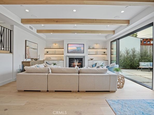 1509 Chestnut Avenue, Manhattan Beach CA 90266