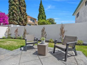 2102 Marshallfield Lane B, Redondo Beach CA 90278