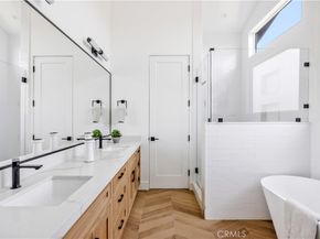 2102 Marshallfield Lane B, Redondo Beach CA 90278