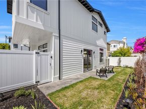 2102 Marshallfield Lane B, Redondo Beach CA 90278