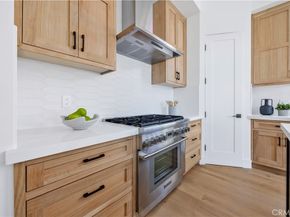 2102 Marshallfield Lane B, Redondo Beach CA 90278
