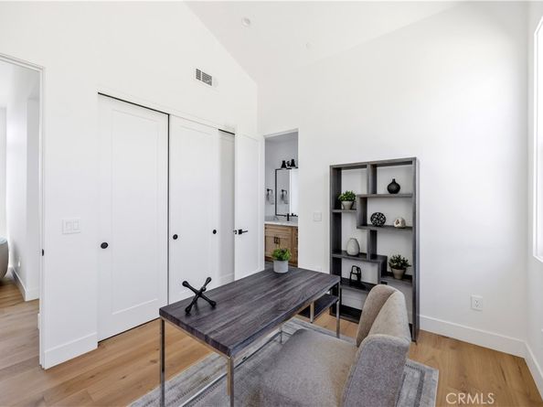 2102 Marshallfield Lane B, Redondo Beach CA 90278
