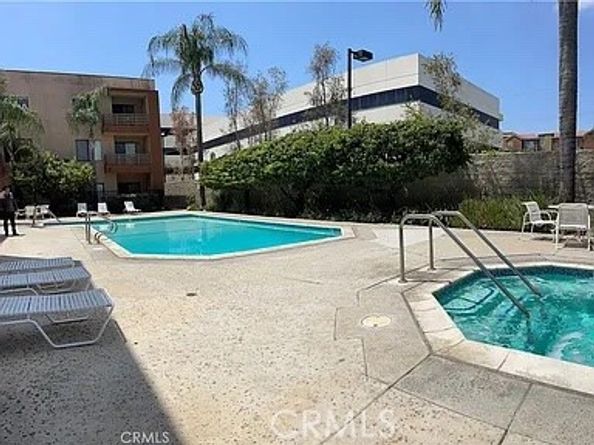 6815 Remmet Avenue 217, Canoga Park CA 91303