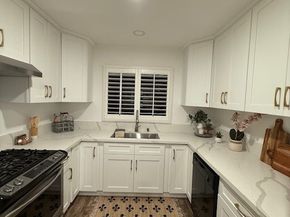 2690 Senasac Avenue, Long Beach CA 90815