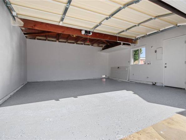 2690 Senasac Avenue, Long Beach CA 90815