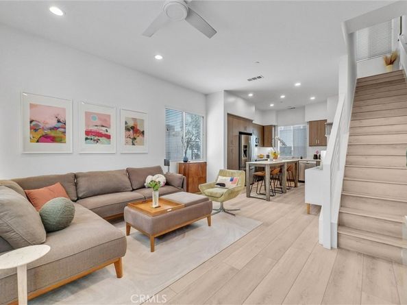 200 Alamo Court, Long Beach CA 90802