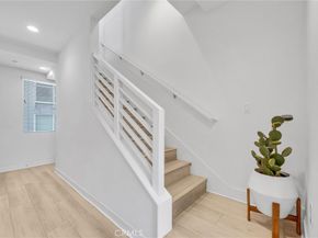 200 Alamo Court, Long Beach CA 90802