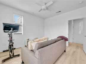 200 Alamo Court, Long Beach CA 90802