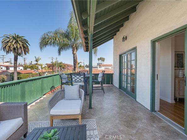 164 Granada Avenue, Long Beach CA 90803