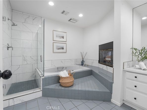 164 Granada Avenue, Long Beach CA 90803