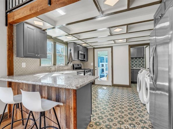 3306 London Street, Los Angeles CA 90026
