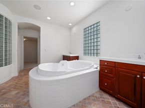 5972 Spinnaker Bay Drive, Long Beach CA 90803