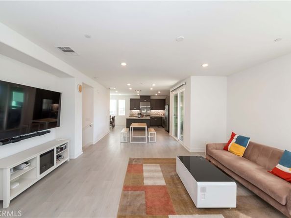 457 Palermo, Lake Forest CA 92630