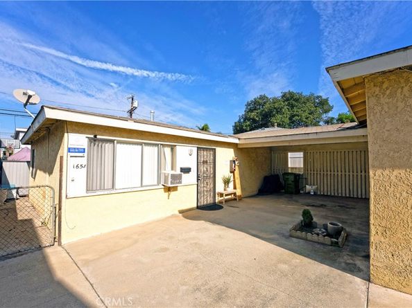 1651 251st, Harbor City CA 90710