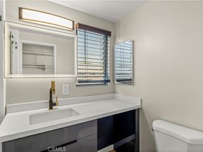 401 W 5th Street 3B, Long Beach CA 90802