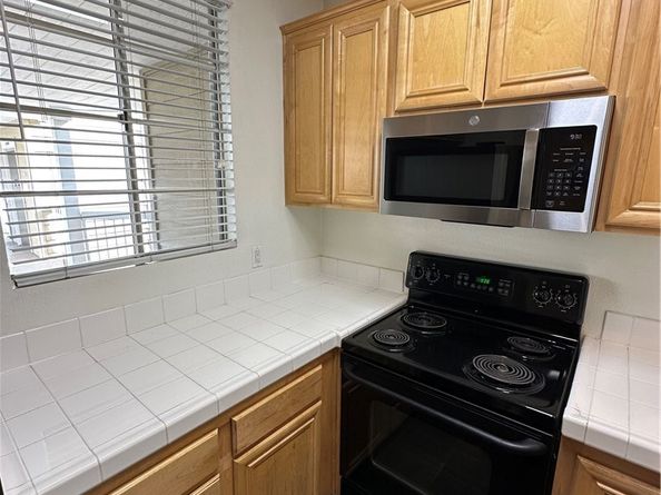 20191 Cape Coral 214, Huntington Beach CA 92646