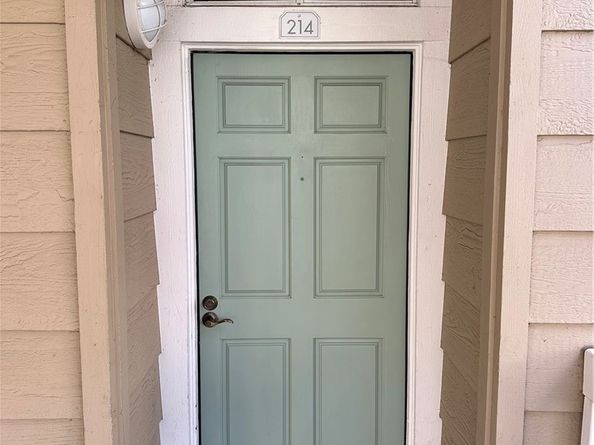 20191 Cape Coral 214, Huntington Beach CA 92646