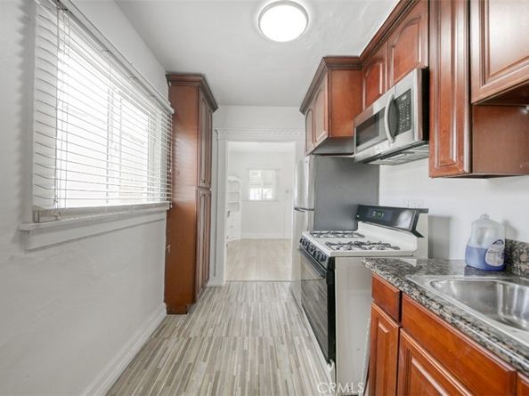 1159 W 54th Street, Los Angeles CA 90037