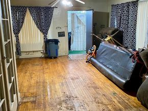 1159 W 54th Street, Los Angeles CA 90037