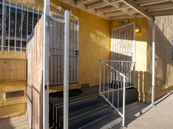 7714 S Broadway, Los Angeles CA 90003