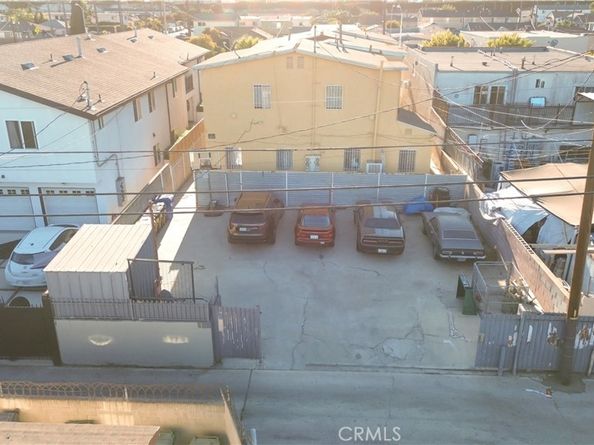 7714 S Broadway, Los Angeles CA 90003