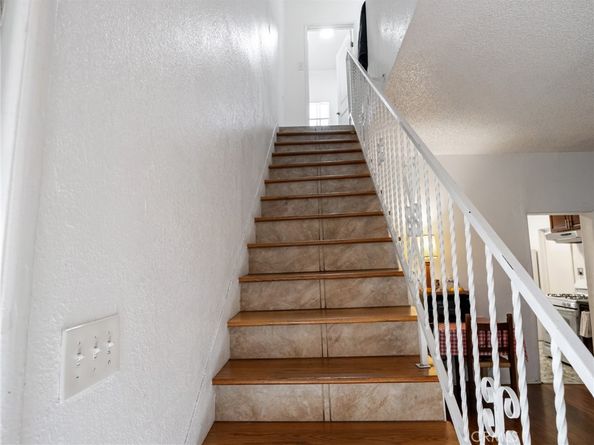 7714 S Broadway, Los Angeles CA 90003