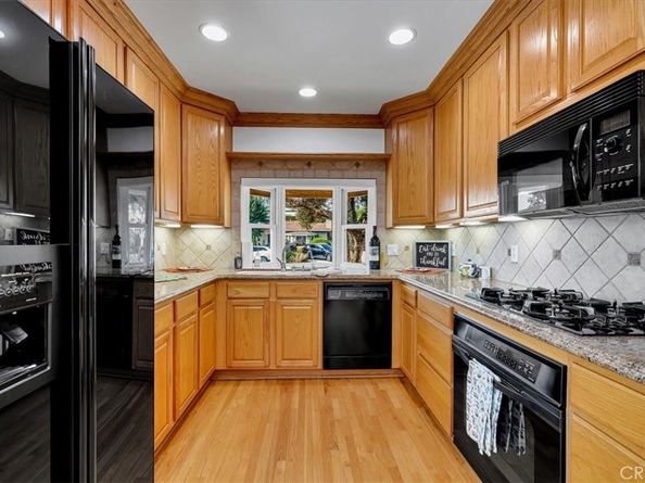 4520 PEPPERWOOD Avenue, Long Beach CA 90808