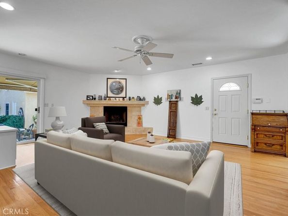 4520 PEPPERWOOD Avenue, Long Beach CA 90808