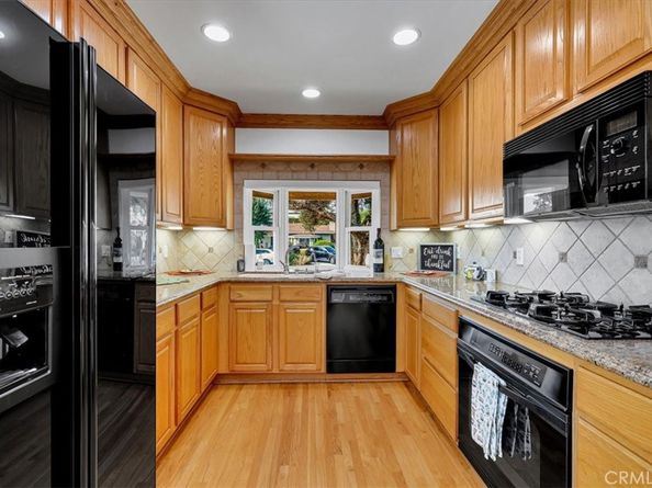 4520 PEPPERWOOD Avenue, Long Beach CA 90808