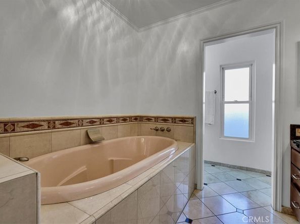 4520 PEPPERWOOD Avenue, Long Beach CA 90808