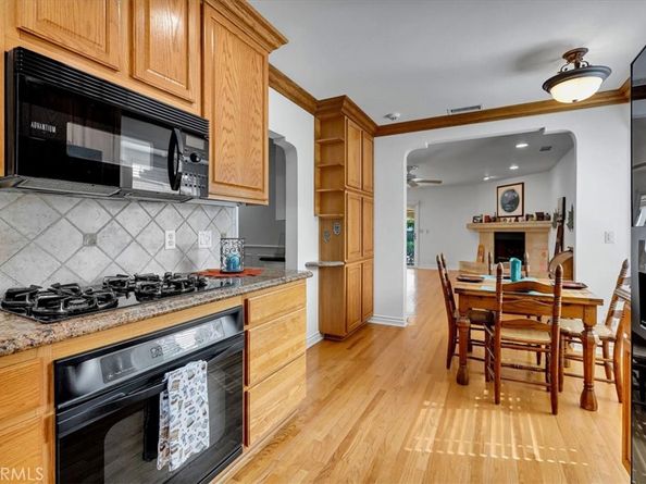 4520 PEPPERWOOD Avenue, Long Beach CA 90808