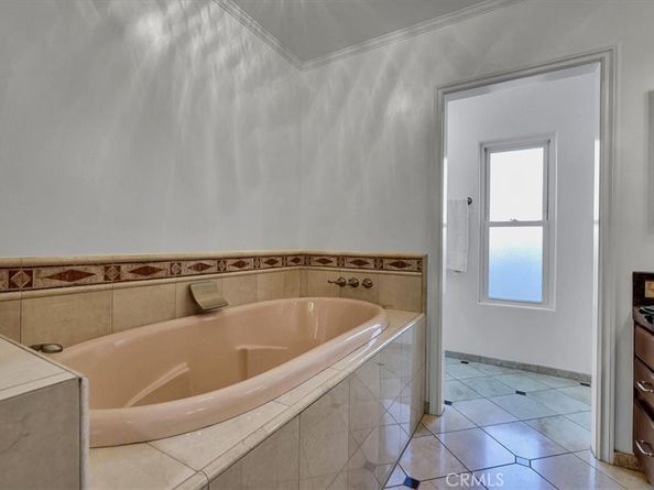 4520 PEPPERWOOD Avenue, Long Beach CA 90808