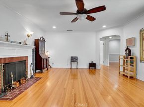 4520 PEPPERWOOD Avenue, Long Beach CA 90808